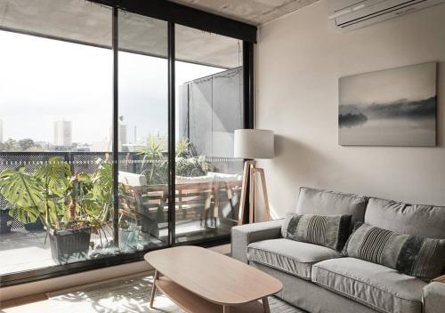 Stylish Gem and Stunning Views in Heart of Richmond — 4-Star Luxury Hotel in Melbourne, Australia