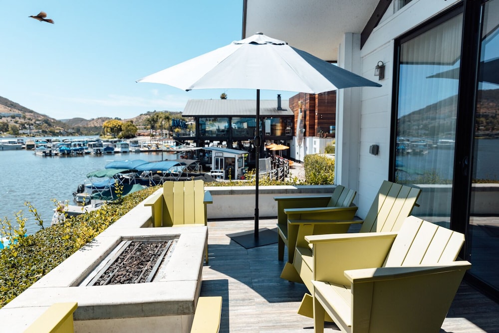 Lakehouse Resort - photo 22