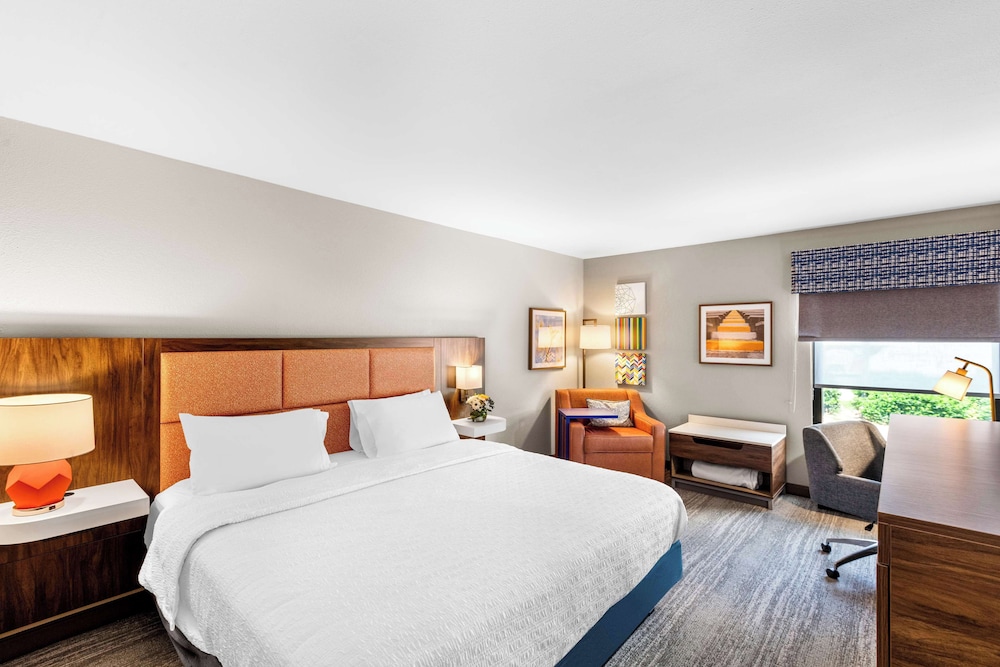 Hampton Inn Knoxville Airport - photo 8