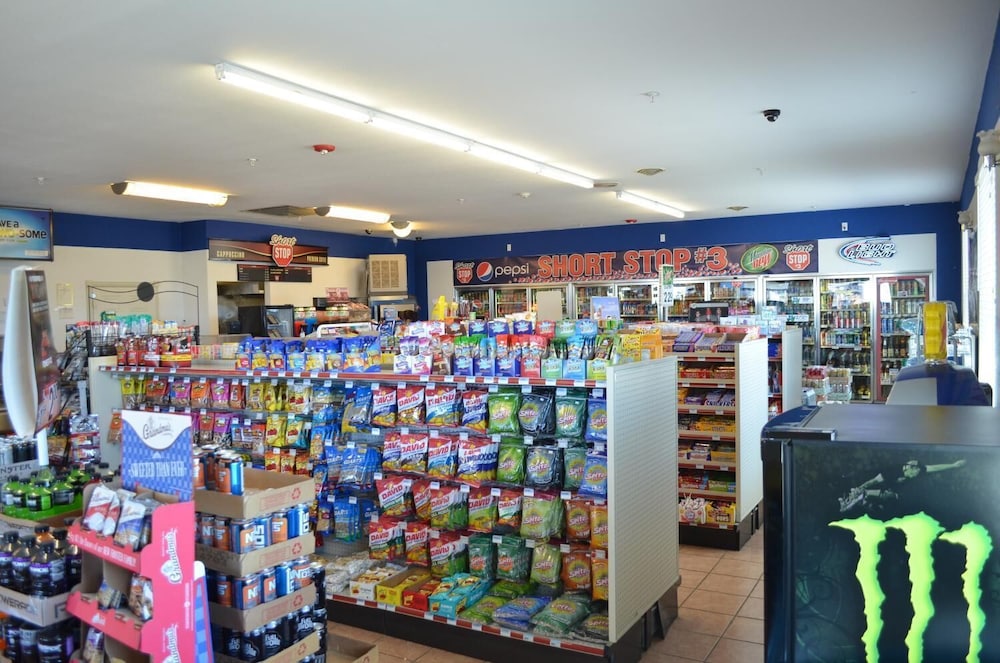 Knights Inn Quincy - photo 18