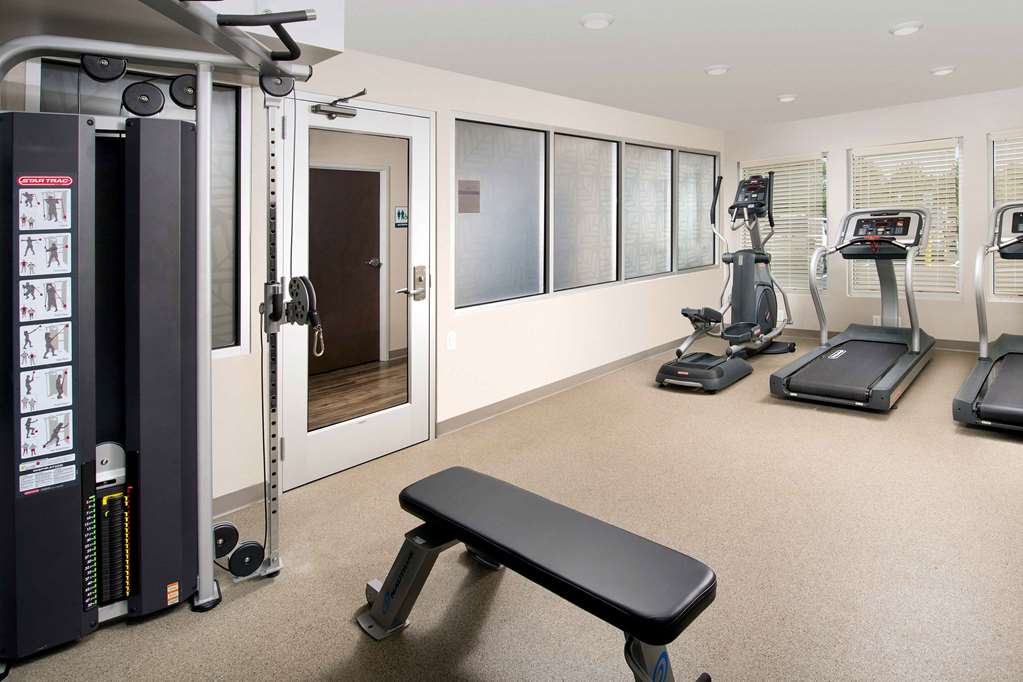 WoodSpring Suites South Plainfield - photo 14