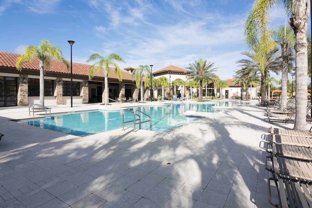 Lovely Vacation House With Private Pool at Solterra Resort - photo 68