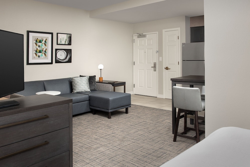 Residence Inn by Marriott Phoenix Airport - photo 19