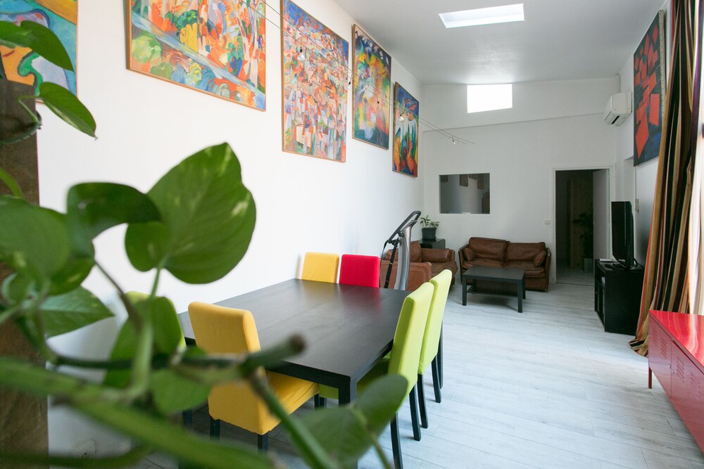 Paris East Side Lodge — 4-Star Luxury Hotel in Pantin, France