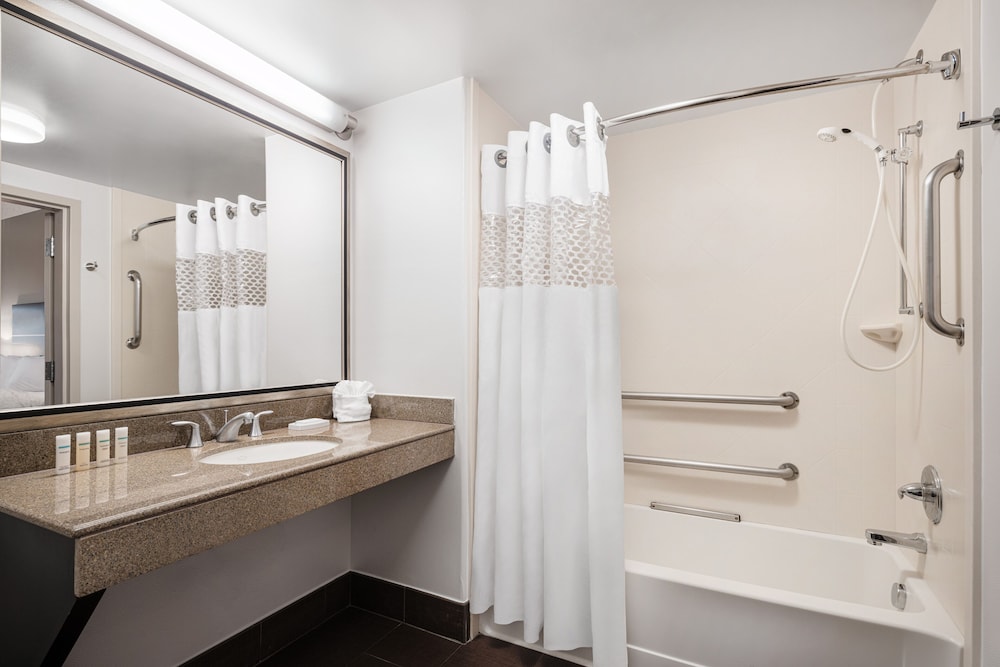 Hampton Inn Boulder Louisville - photo 11