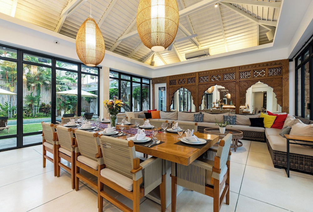 Villa Iluka by SooBali 7BR — 5-Star Luxury Hotel in Bali, Indonesia