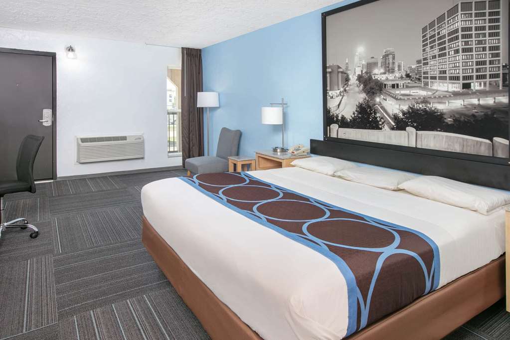 Super 8 by Wyndham City of Moore - photo 9