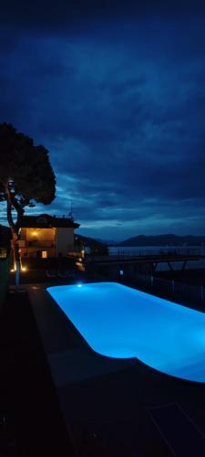 Scarlet Flower Lago Maggiore — Meina — photo 4