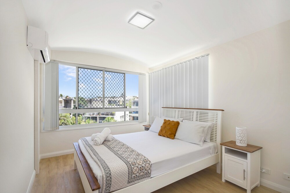 Alex Beach Resort Unit 305 — Alexandra Headland — photo 3