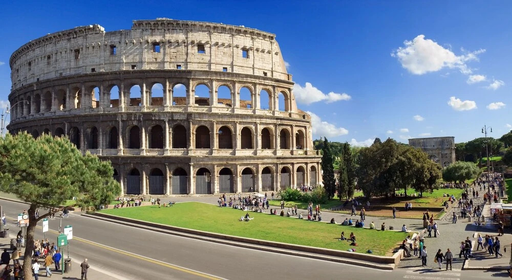 44 Al Colosseo — 4-Star Luxury Hotel in Rome, Italy