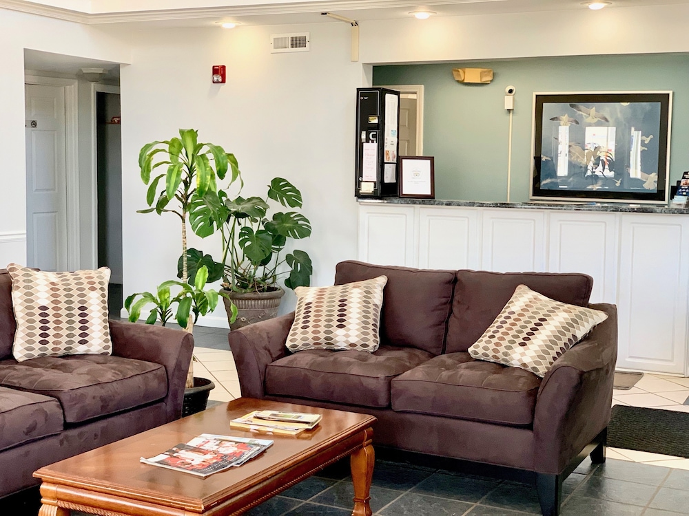 Key West Inn Childersburg - photo 3