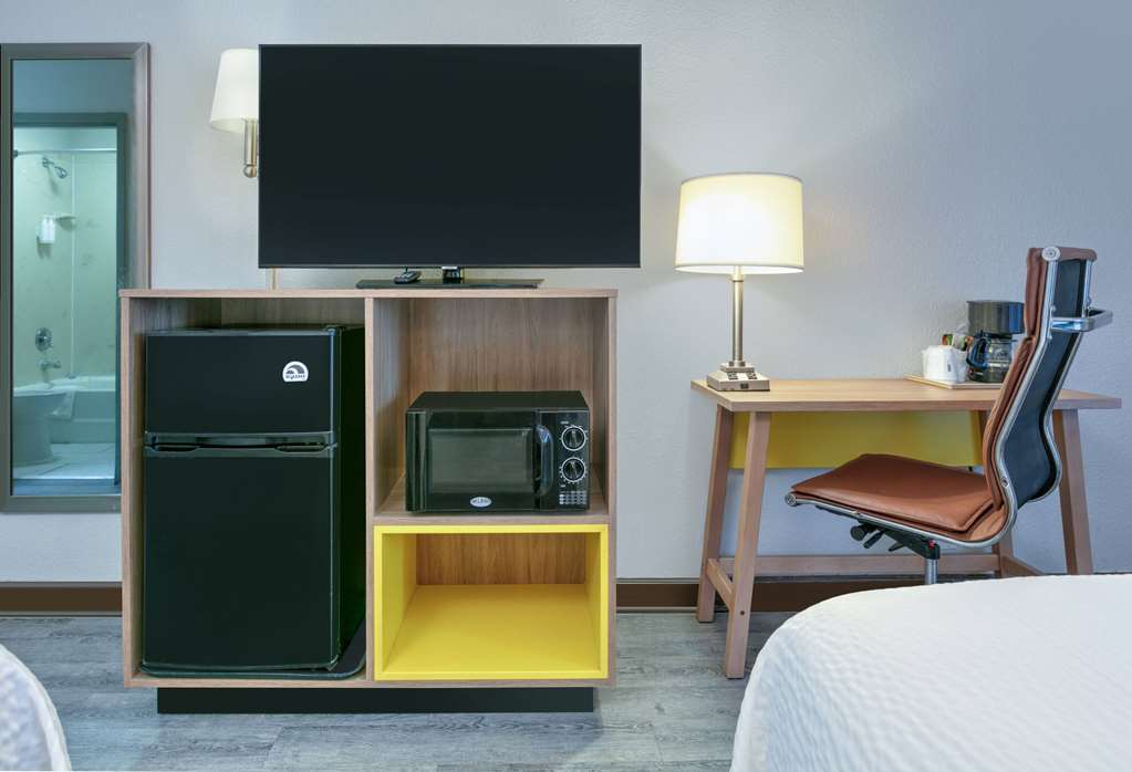 Days Inn by Wyndham Greenville MS - photo 49
