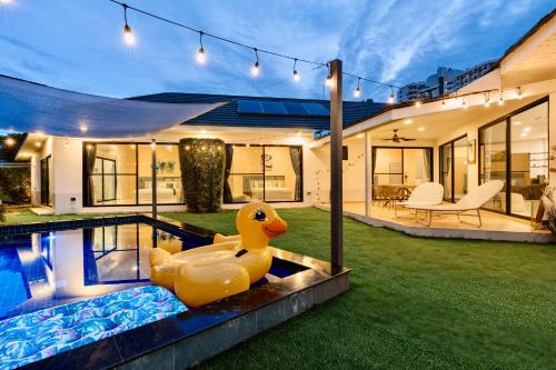 Villa Aura Chiang Mai — 4-Star Luxury Hotel in Chiang Mai, Thailand