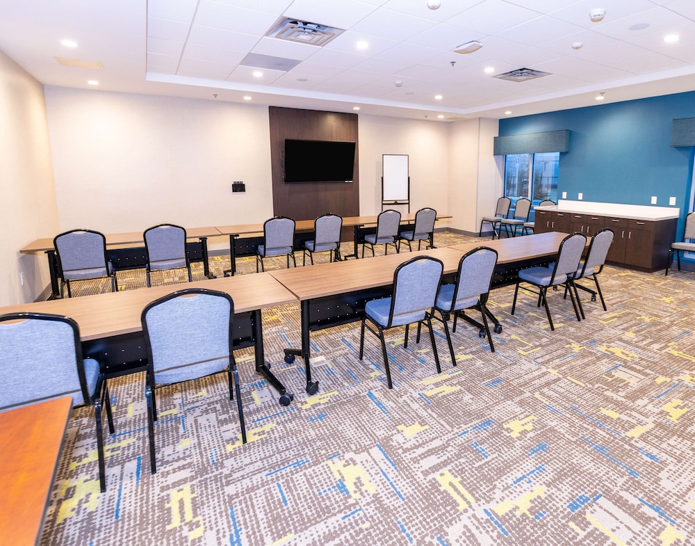 Hampton Inn by Hilton Selma - photo 45