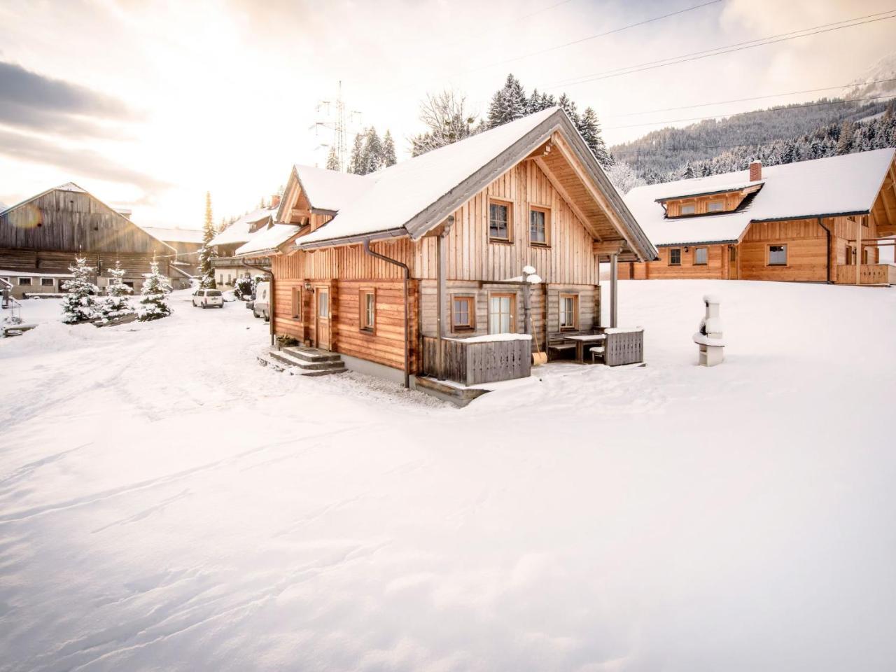 Chalet Fredis Hutte by Interhome — 4-Star Luxury Hotel in Sankt Martin Am Grimming, Austria