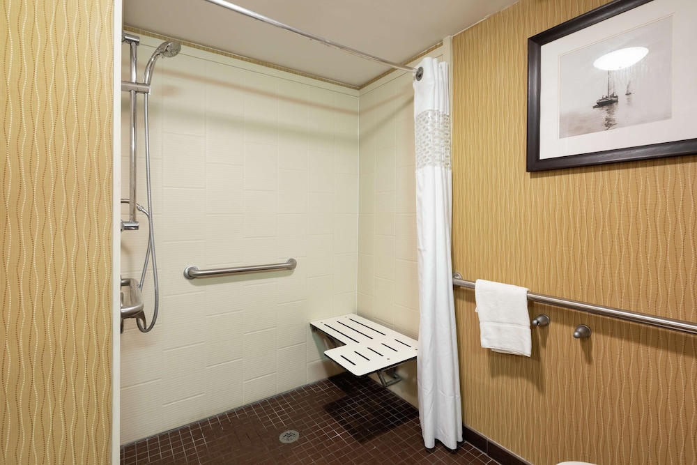 Hampton Inn Houma - photo 22