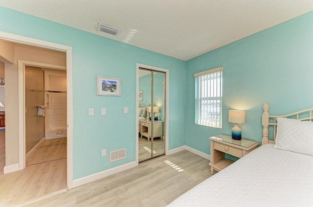 Beach Palms 6B by Anna Maria - photo 19