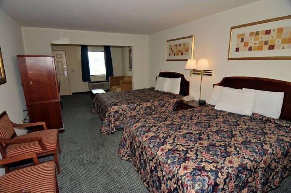 Fairview Suites - photo 8