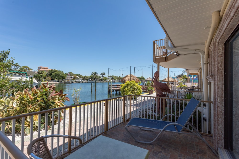 Bayview Plaza Waterfront Resort - photo 92