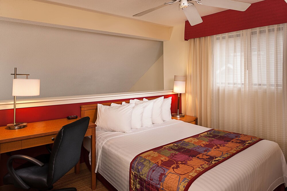 Residence Inn by Marriott Hartford Windsor - photo 4