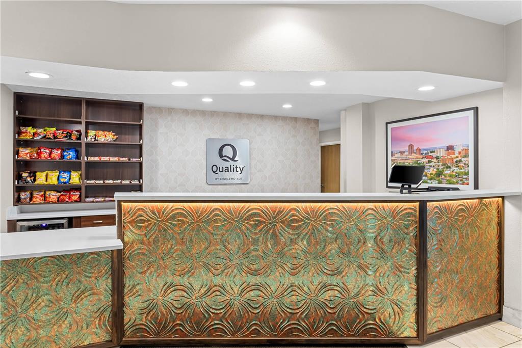 Quality Inn & Suites Albuquerque - photo 7