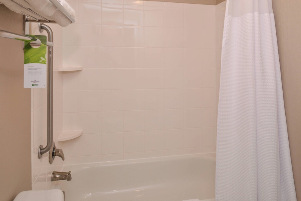 Springhill Suites by Marriott Pittsburgh Mills - photo 10
