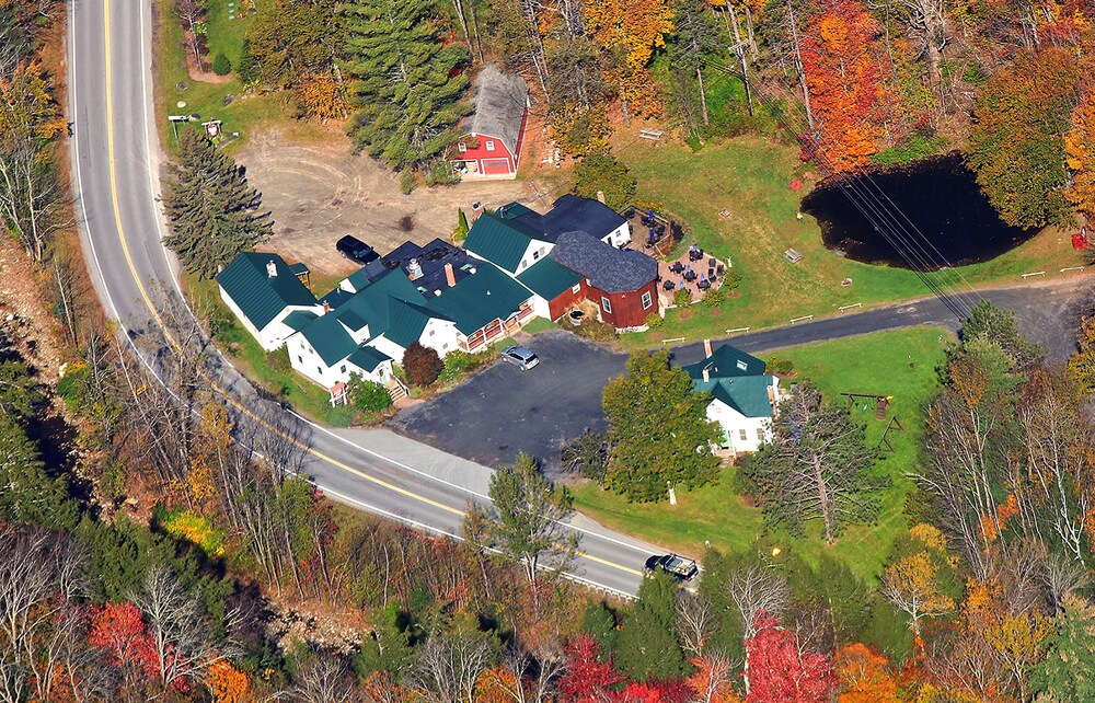 Hyde Away Inn - featured photo