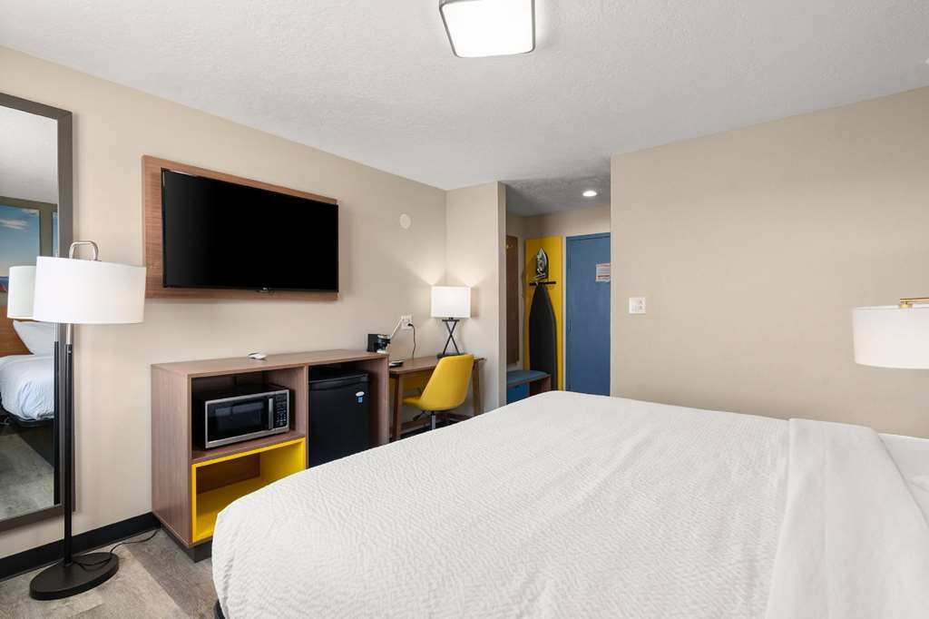 Days Inn by Wyndham Albuquerque I 25 - photo 28