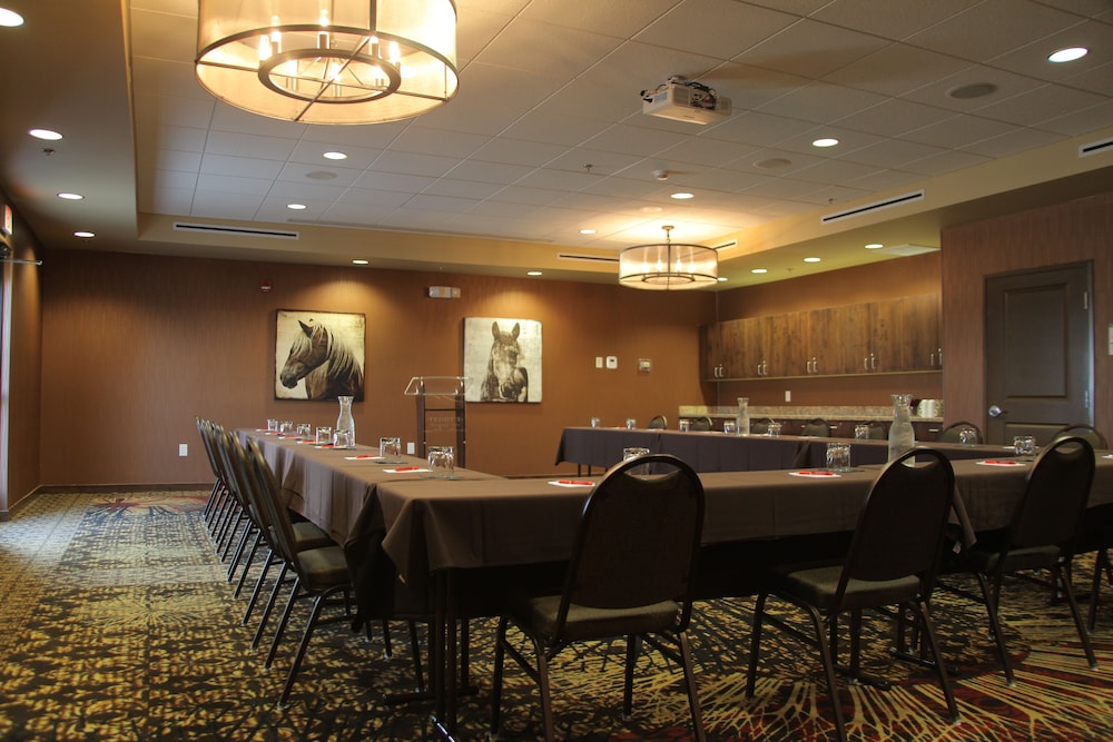 Teddy's Residential Suites Watford City - photo 36