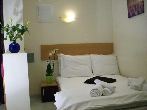 Posto Studio 5 Chania Crete 100 m from the beach — 4-Star Luxury Hotel in Daratsos, Greece