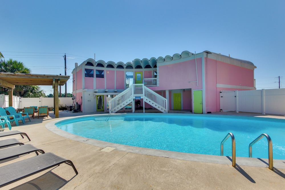 Walk to Beach: Unique Family Gem in Pass Christian — hotel in Pass Christian