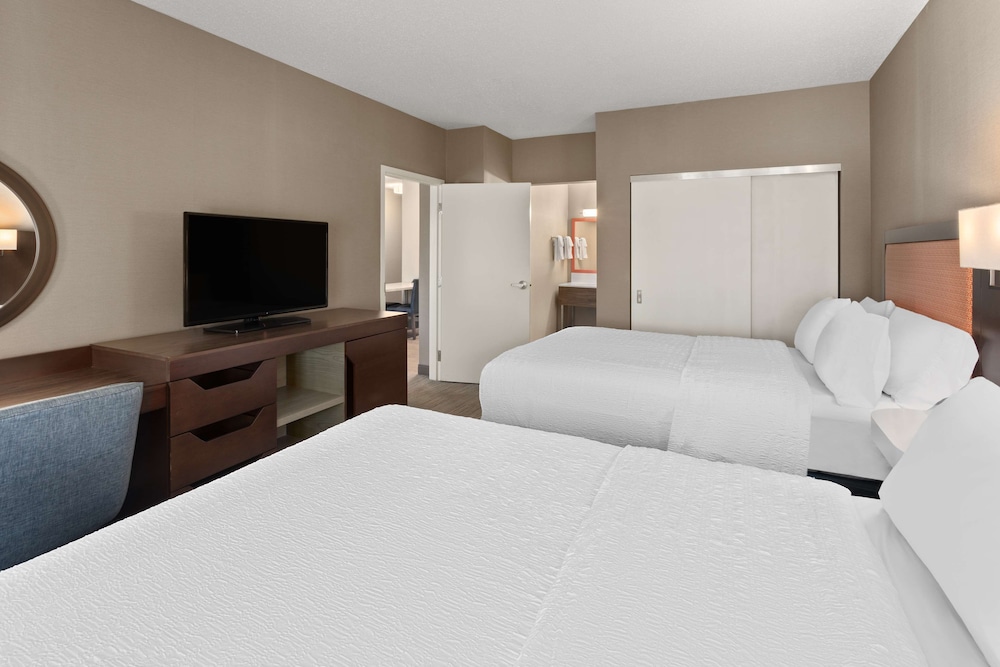 Hampton Inn & Suites Scottsburg - photo 10
