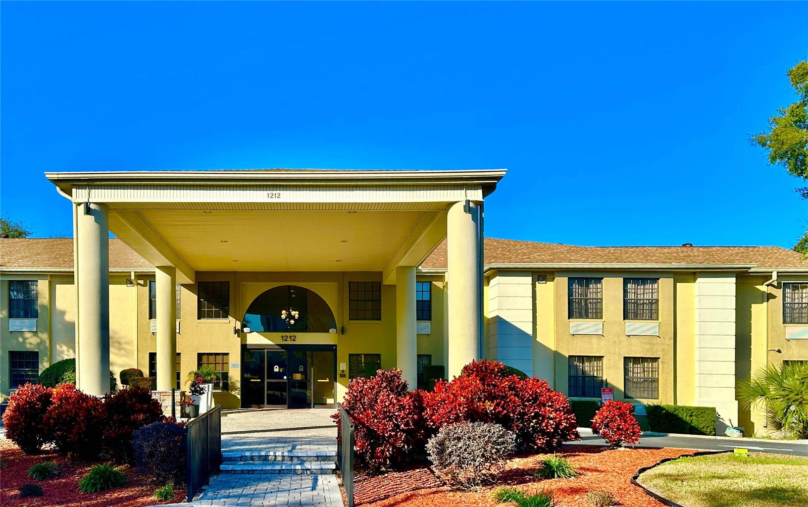 Comfort Inn Ocala Silver Springs - photo 2