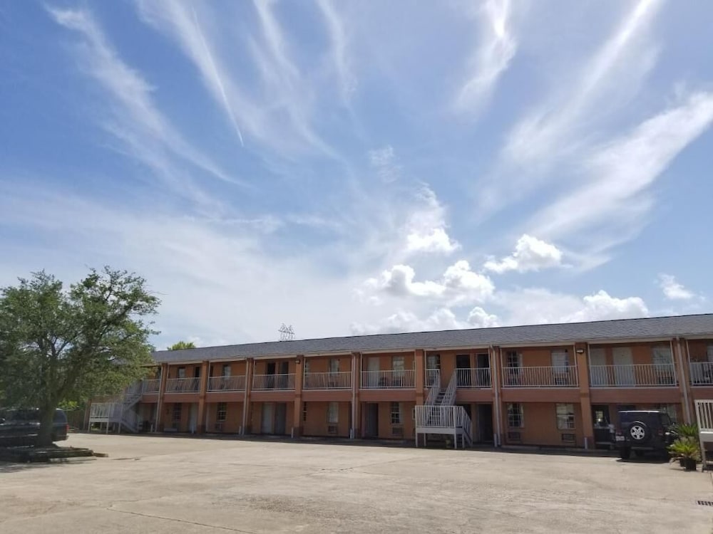 Maxim Iii Motel - photo 16