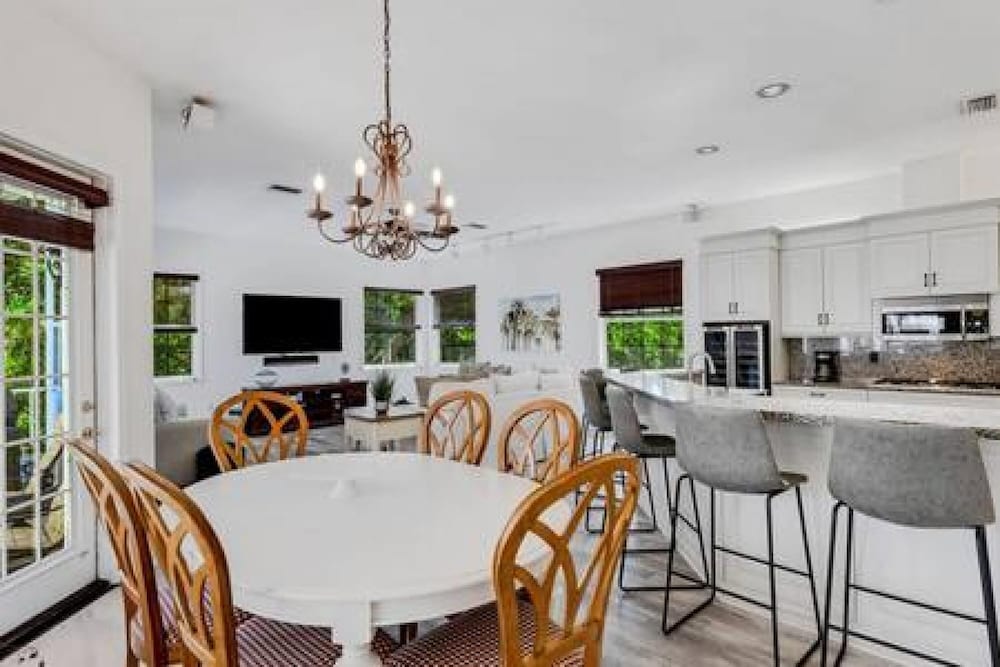 Siesta Key Marvel Pool SPA Deeded Beach Access - photo 7