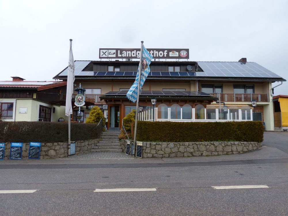 Landgasthof Schmidbauer — hotel in Nittenau