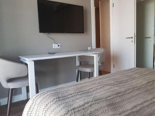 Seaview Apartments