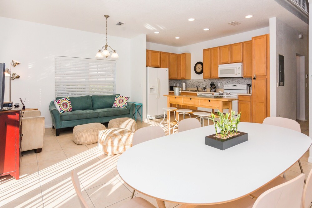 5Br 3Bath Private Townhome 13min Disney 1496ft - photo 23