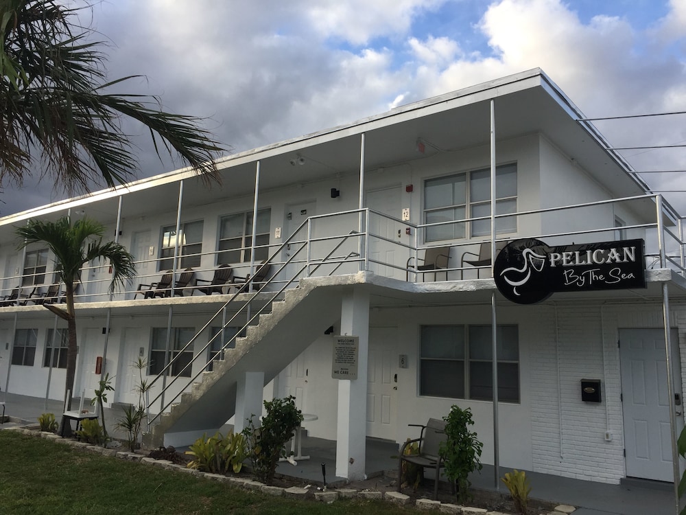 Pelican By The Sea - carbon neutral hotel in Pompano Beach