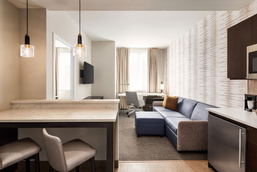 Residence Inn by Marriott New York JFK Airport - photo 9