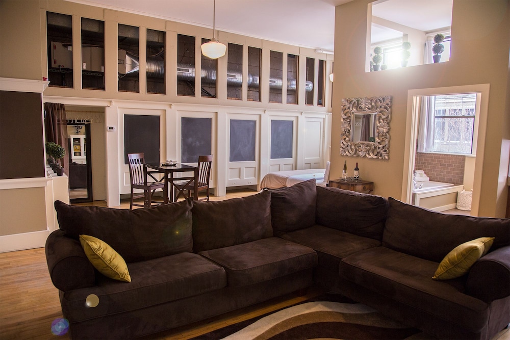 School 31 Lofts at Colors Studios - photo 100