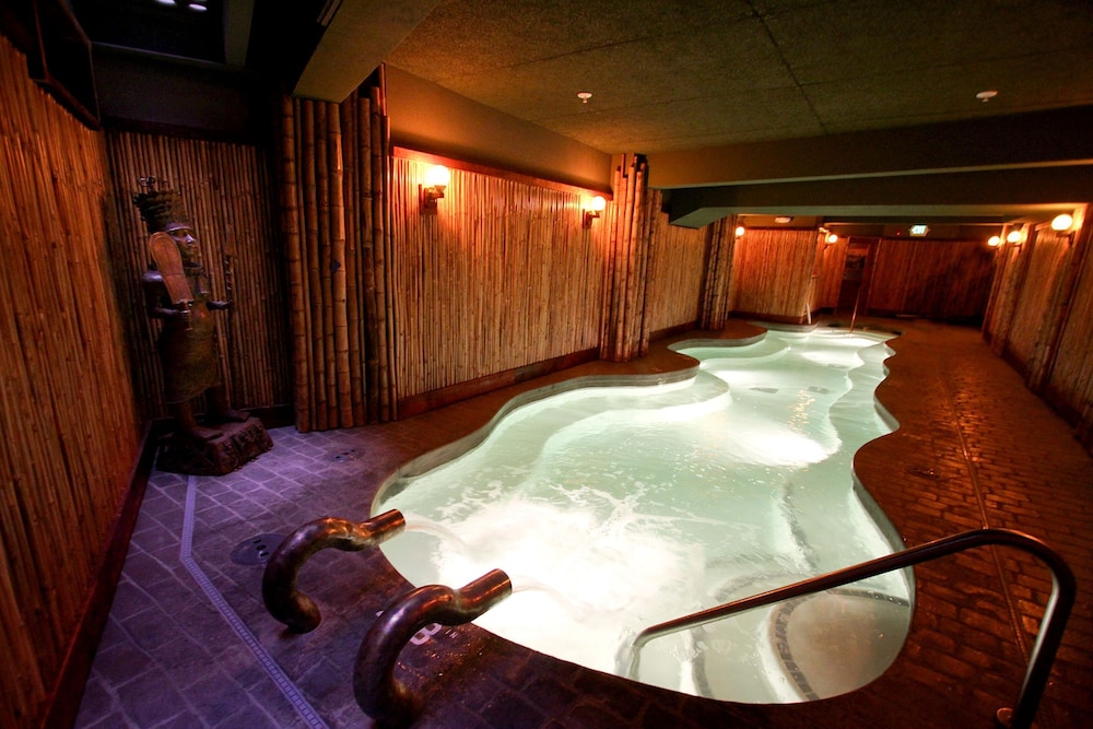 McMenamins Crystal Hotel - photo 32