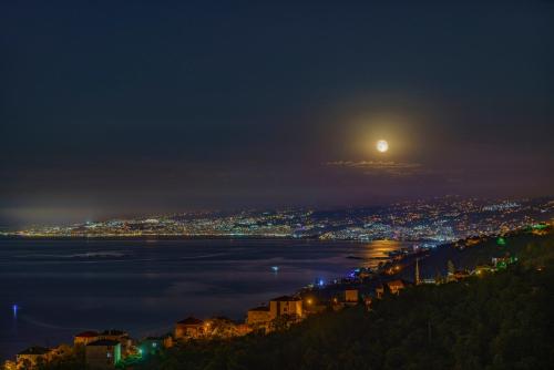 Manzarasıyla Büyüleyen Lüx villa — 4-Star Luxury Hotel in Trabzon, Turkey