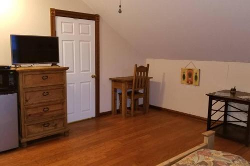 Mendelbaum Winery East Loft - photo 9
