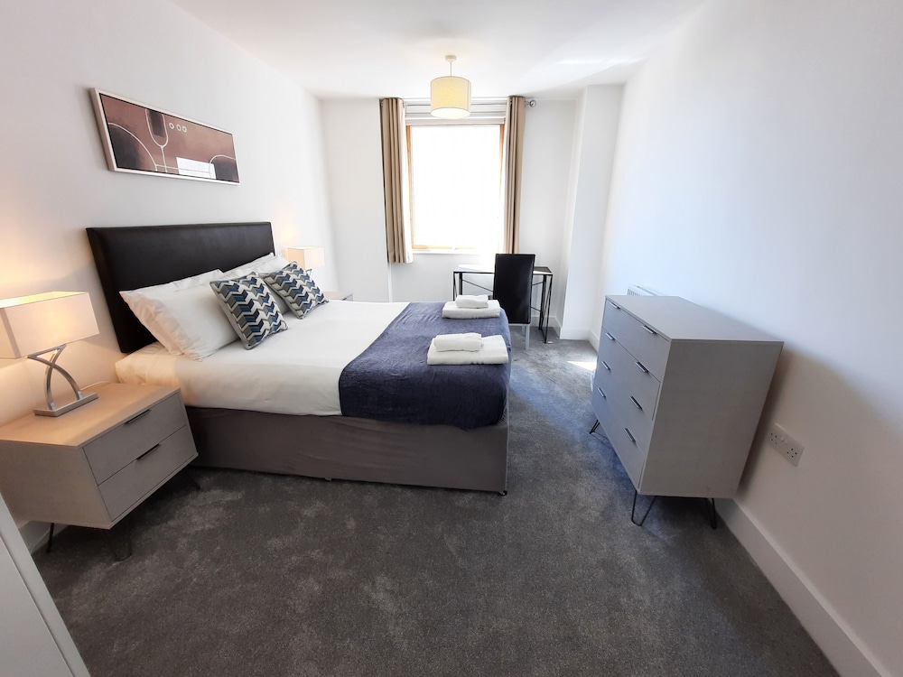 Cubo Canary Wharf — 4-Star Luxury Hotel in London, United Kingdom