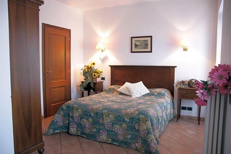 Hotel La Locanda — hotel in Stresa