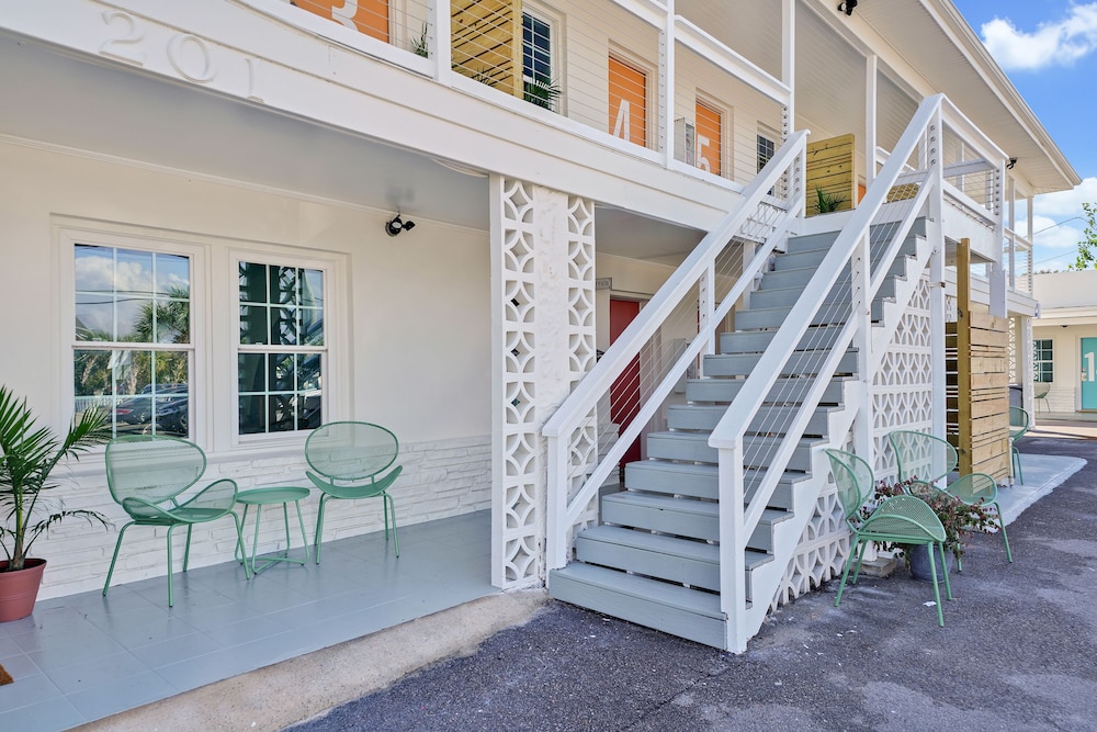 The Starlite Inn - photo 19
