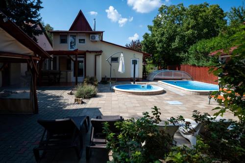 Harcsafogó Vendégház — 4-Star Luxury Hotel in Bekesszentandras, Hungary