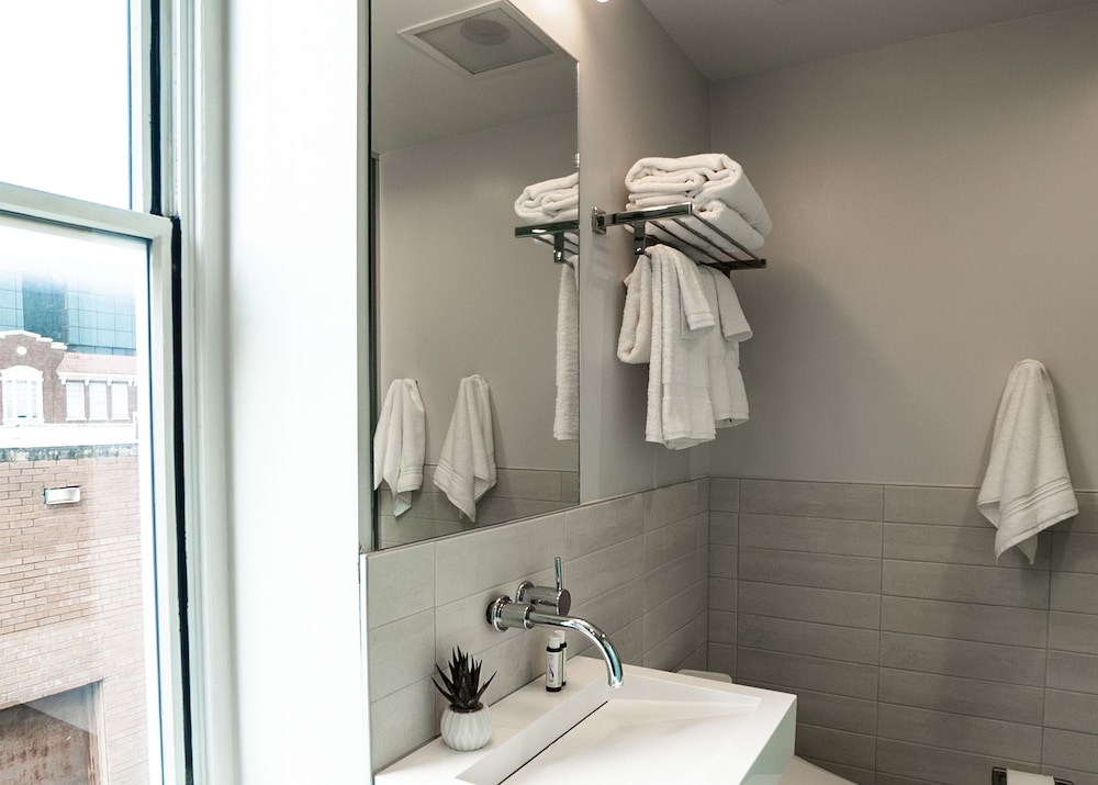 SOVA Micro Room & Social Hotel - photo 44