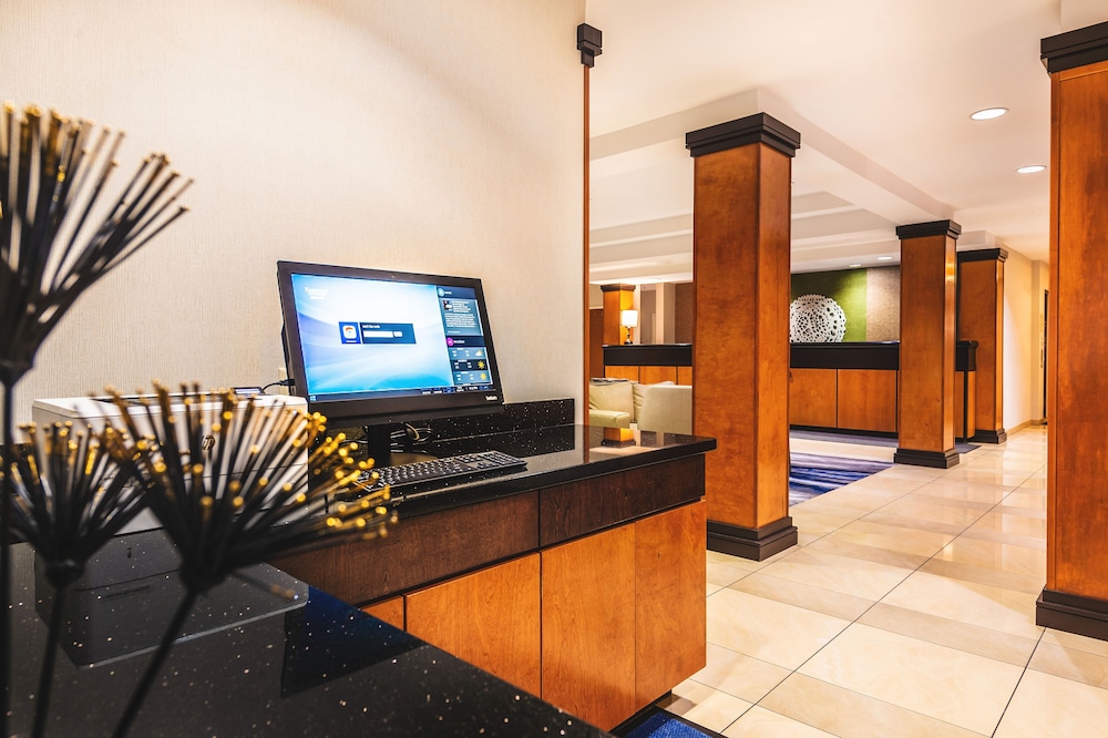 Fairfield Inn & Suites by Marriott Redding - photo 40